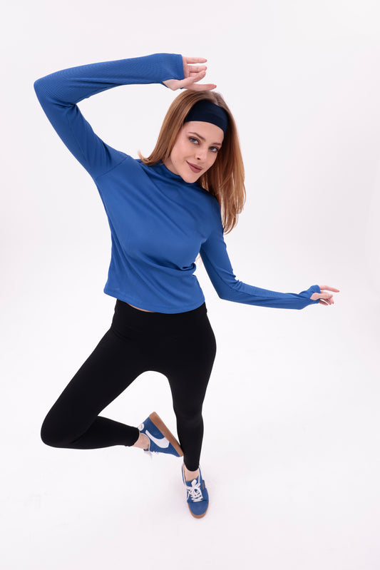 Yarım Balıkçı Yaka Parmak Detaylı Fit Body