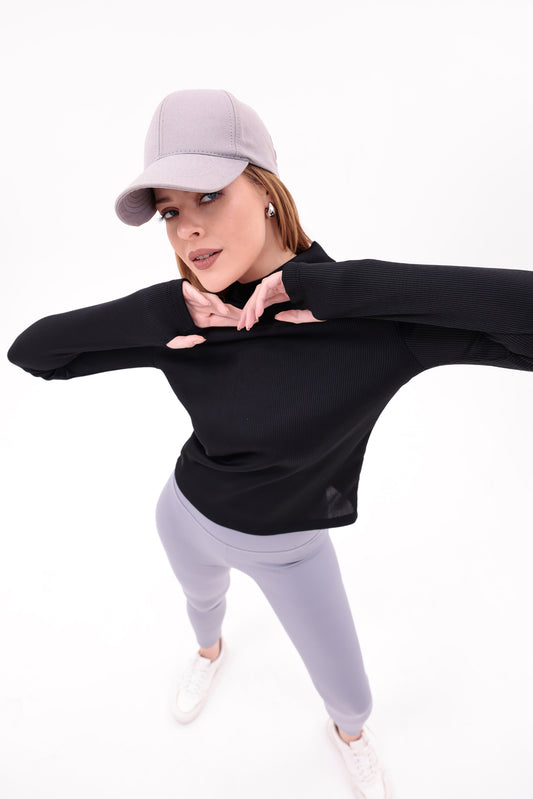 Yarım Balıkçı Yaka Parmak Detaylı Fit Body