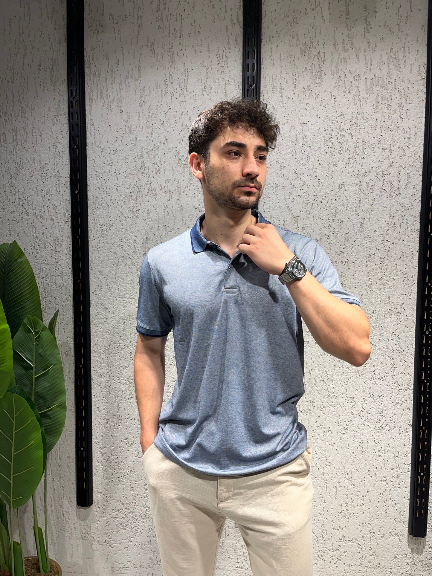 Soğuk Mavi Polo Yaka