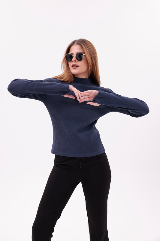 Yarım Balıkçı Yaka Parmak Detaylı Fit Body