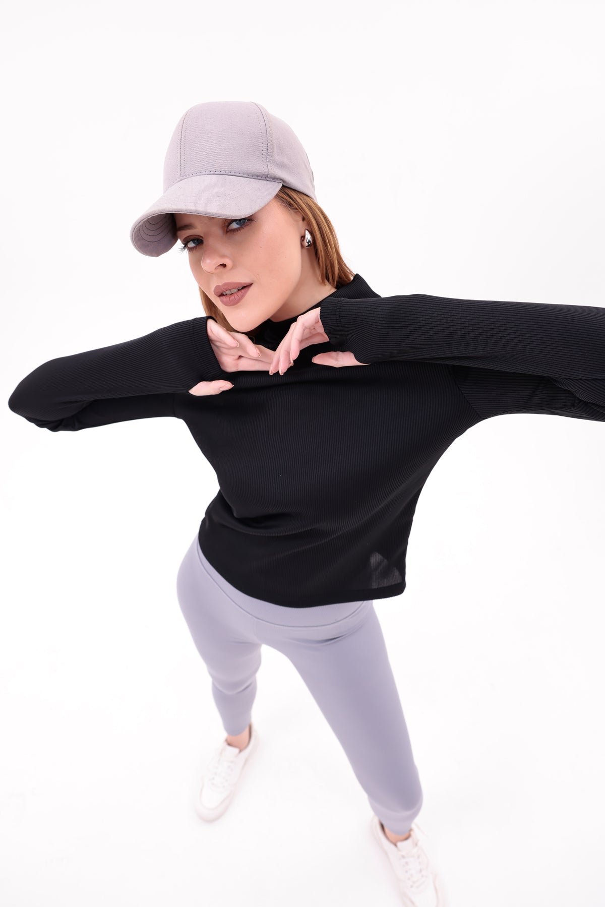 Yarım Balıkçı Yaka Parmak Detaylı Fit Body