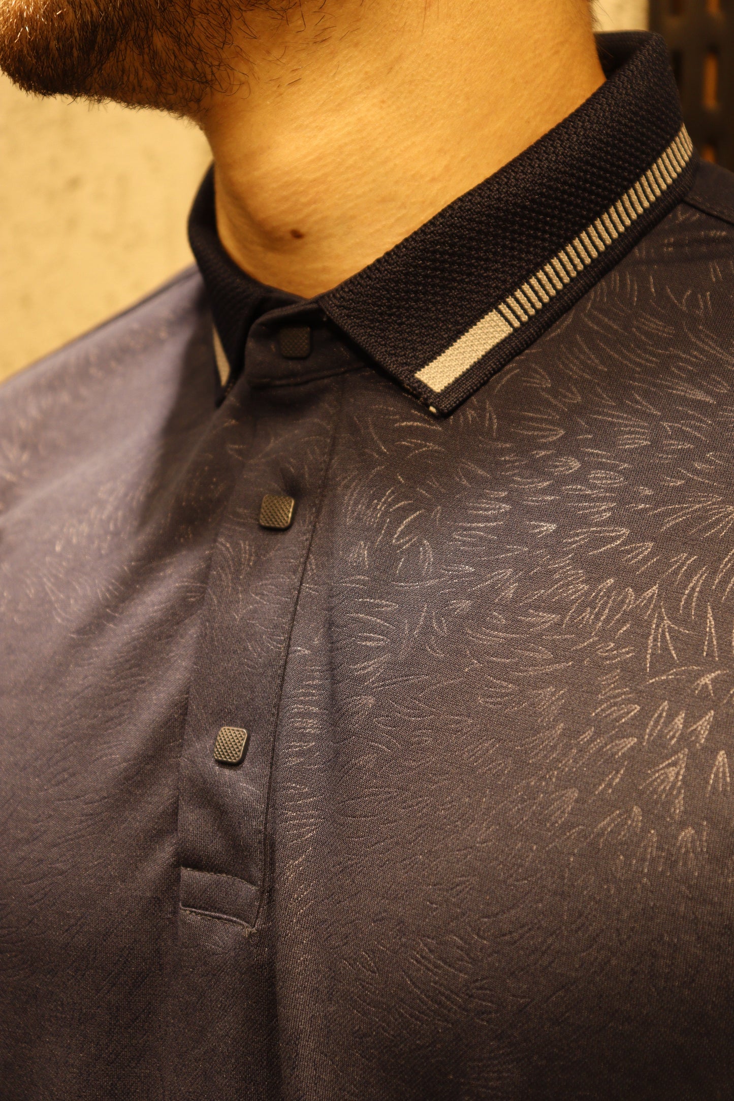 Kirpi Desenli Polo Yaka